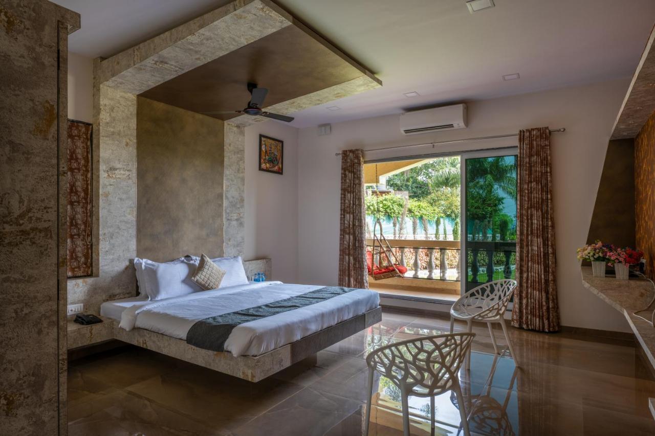 Hillrock Resort & Villas, Neral-カルジャット エクステリア 写真