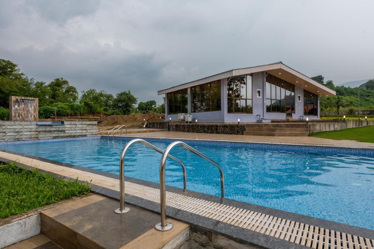 Hillrock Resort & Villas, Neral-カルジャット エクステリア 写真