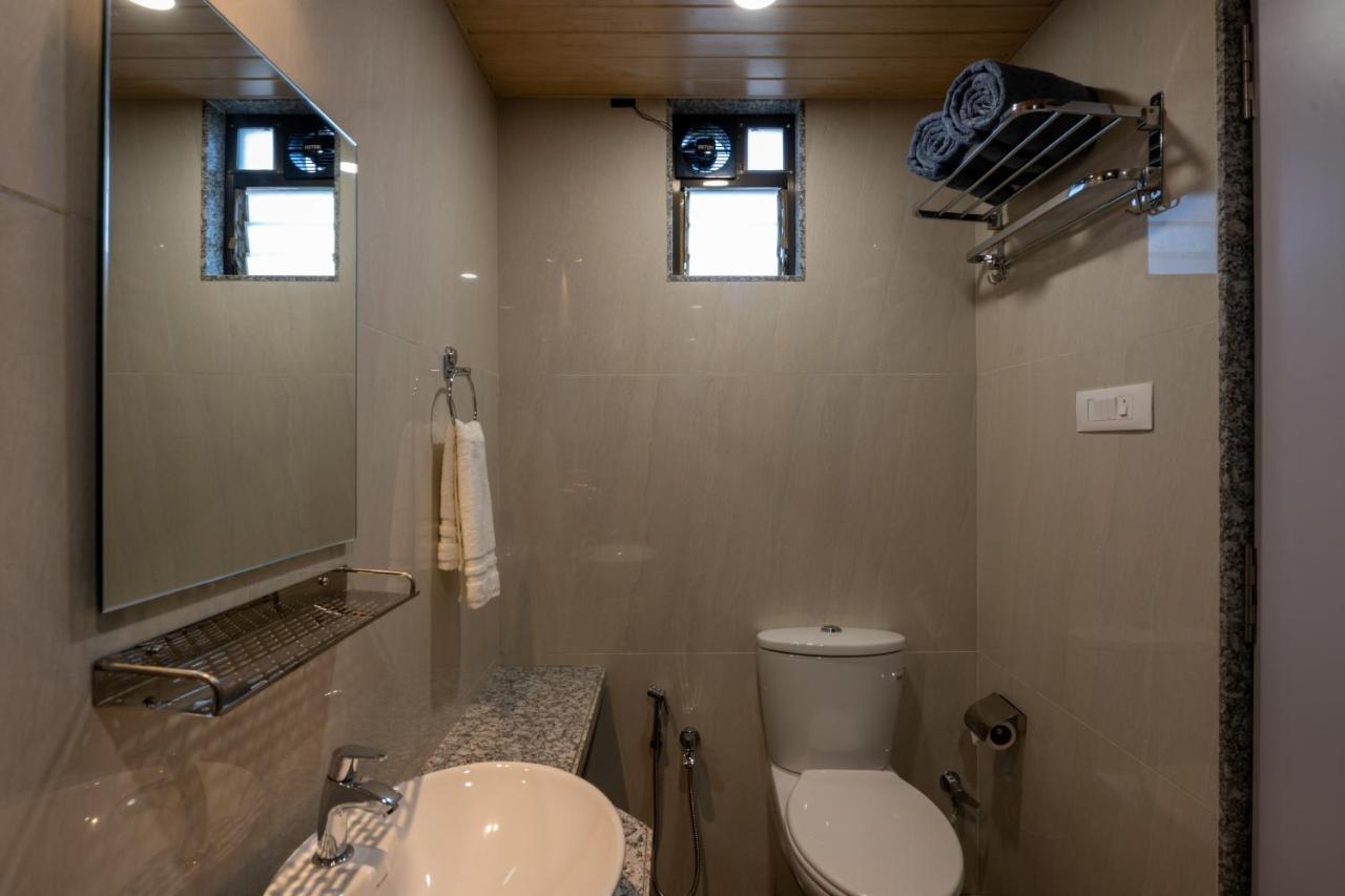 Hillrock Resort & Villas, Neral-カルジャット エクステリア 写真