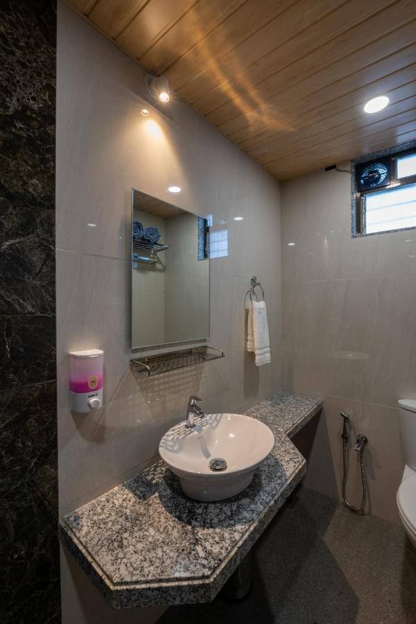 Hillrock Resort & Villas, Neral-カルジャット エクステリア 写真